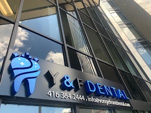Yonge and Front Dental place picture